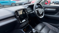 Volvo Xc40 2.0 B4P Inscription Pro 5dr Auto Petrol Estate